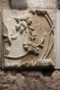 Seconda cornice marcapiano - Blocco di reimpiego romano